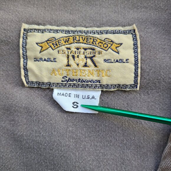 Vintage Men's Fishing Vest S Khaki Canvas Outdoor Made in USA New River Co - Picture 5 of 10
